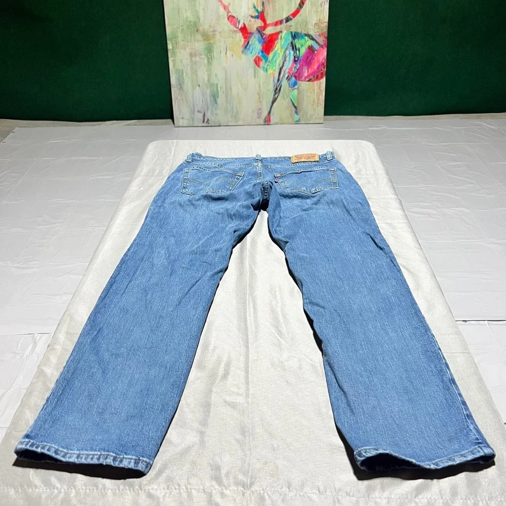 Levis 559 Relaxed Straight Jeans Mens 34x30 Medium Wash Blue Denim 00559-0590